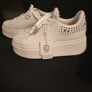 NWT Moby ASH Platform Studded Sneakers